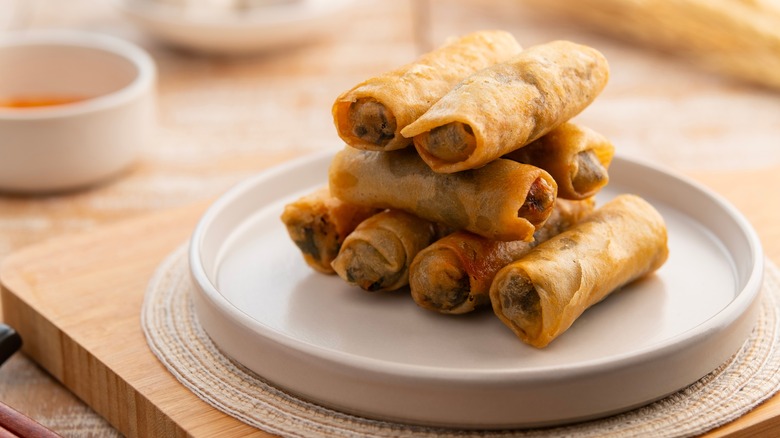 Plate of spring rolls 