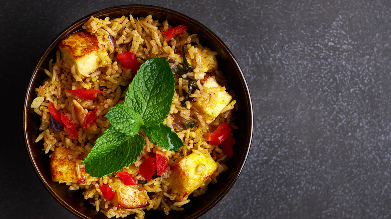 Vegetable biryani with ginger