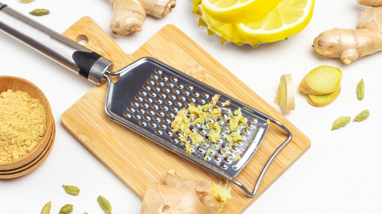 Microplane zester with ginger