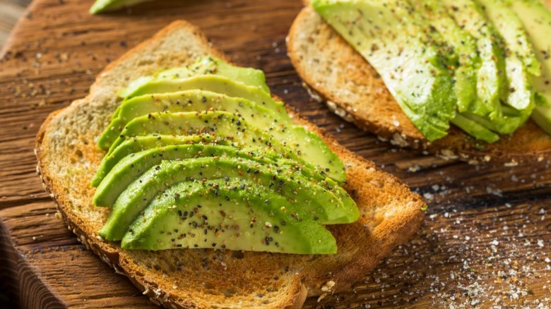 Avocado toast with seasonings