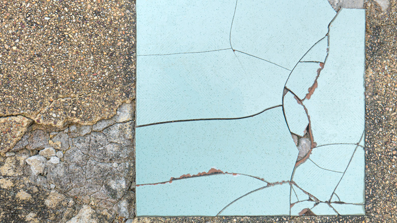 Cracked stone tile