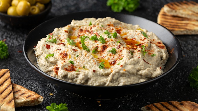 Baba ganoush in bowl