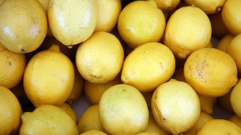 Pile of lemons