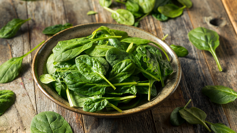 Spinach in bowl