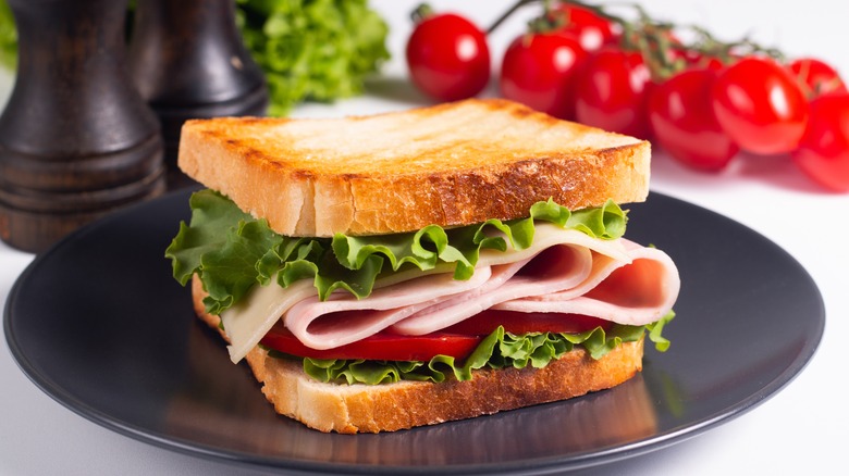 Turkey sandwich with toasted bread