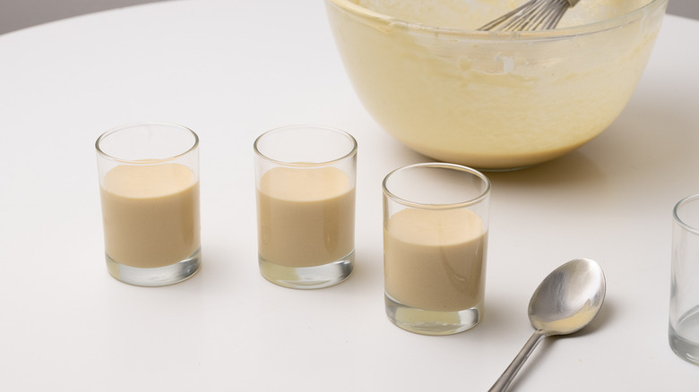 serving mousse in individual glasses