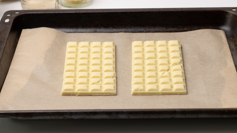 oven tray with white chocolate 