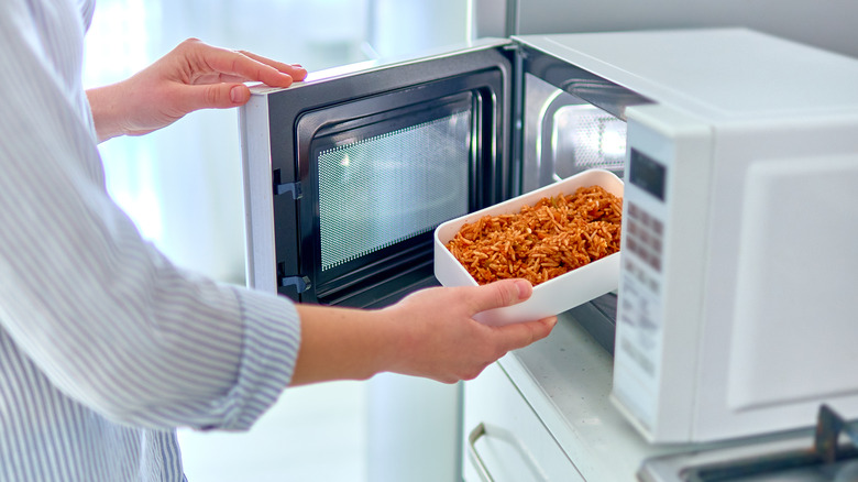 Microwaves & Microwave Ovens