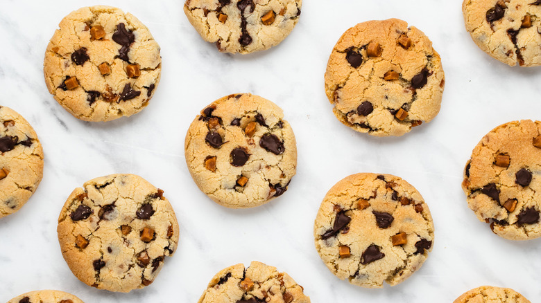 toffee chocolate chip cookies