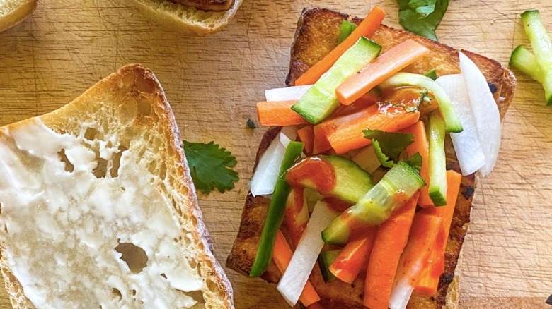 assembling tofu sandwiches