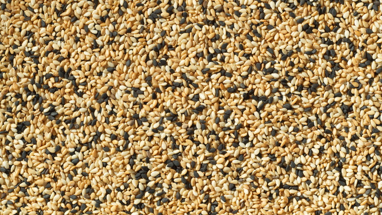 white and black sesame seeds 