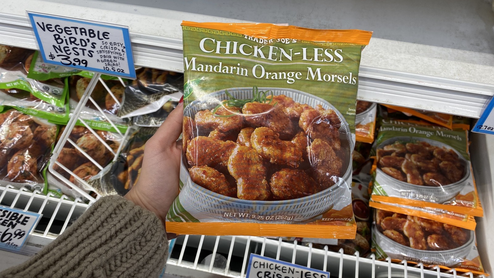 https://www.tastingtable.com/img/gallery/trader-joes-vegan-mandarin-chicken-does-not-live-up-to-the-hype/l-intro-1683022684.jpg