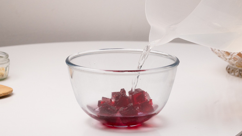 bowl with jelly mixture