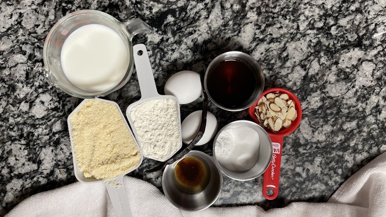 vanilla almond flour pancakes ingredients