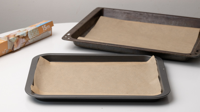 baking sheet with baking paper