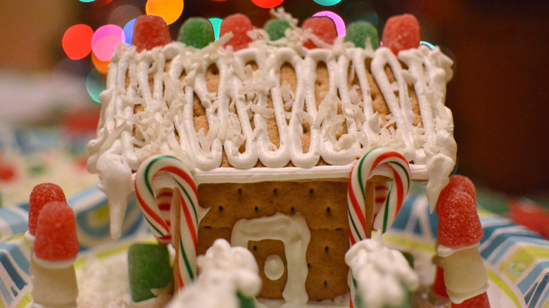 decorated graham cracker house