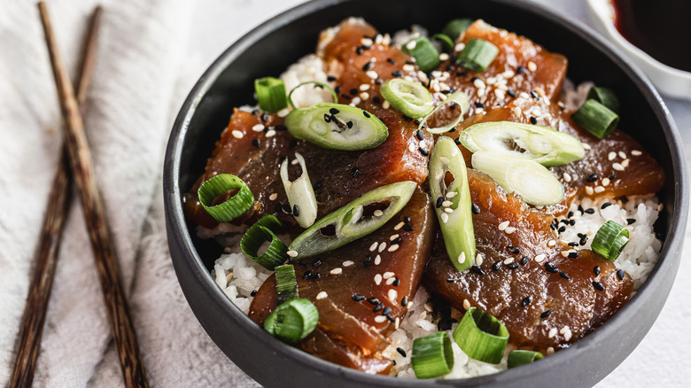 tuna sushi rice bowl