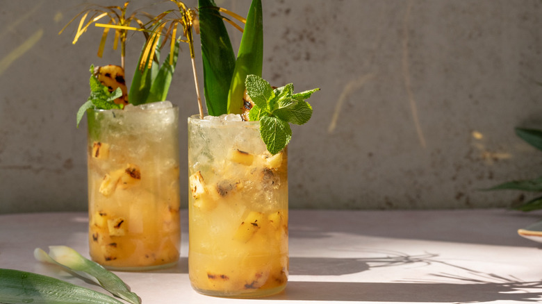 grilled pineapple mojitos