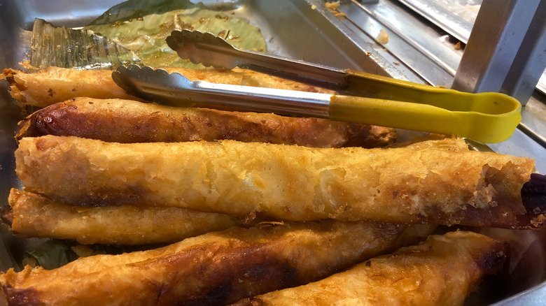 turon stack roadside vendor tongs