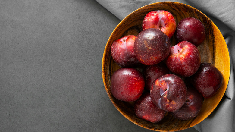 Satsuma plum basket