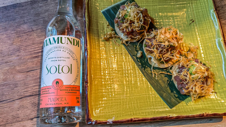 Viamundi Sotol with tuna tostadas