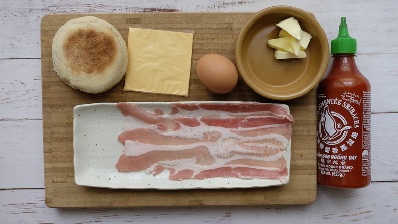 ingredients for bacon egg sandwich