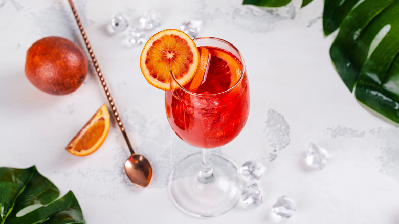 aperol spritz in glass