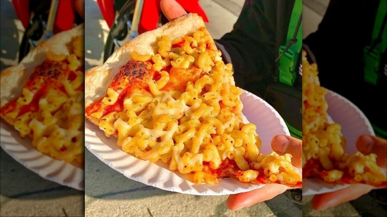 mac and cheese pizza