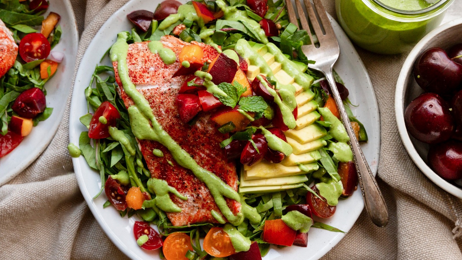 https://www.tastingtable.com/img/gallery/upgrade-salmon-with-your-favorite-bottle-of-green-goddess-dressing/l-intro-1701720179.jpg