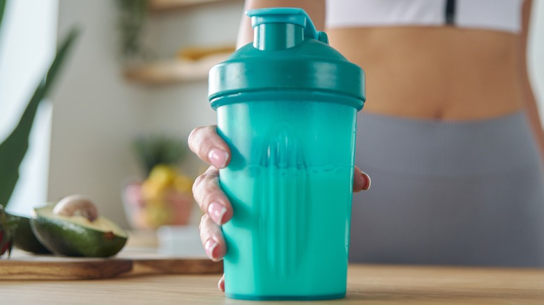 protein shaker bottle