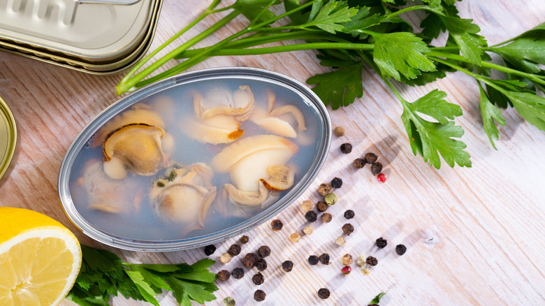 can of clams in brine