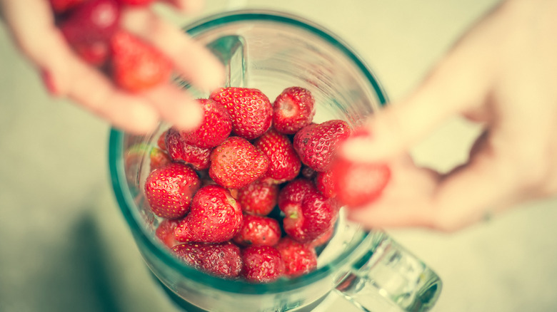 strawberries in blender