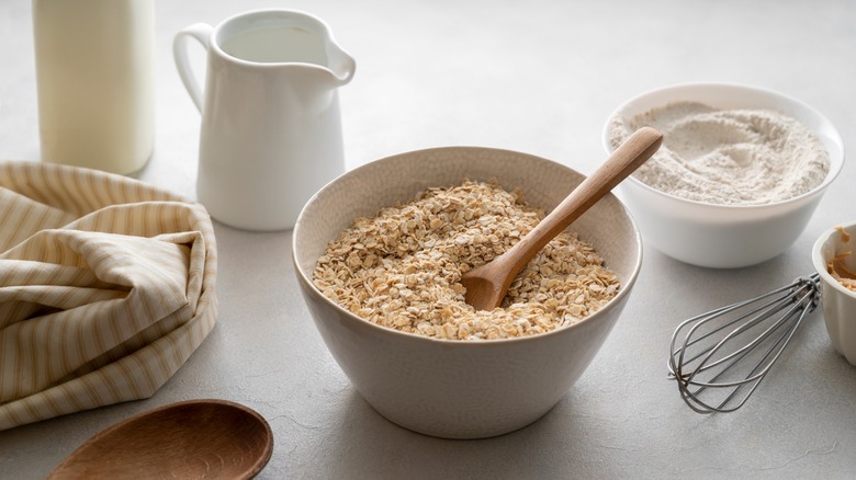 Oatmeal with cookie ingredients