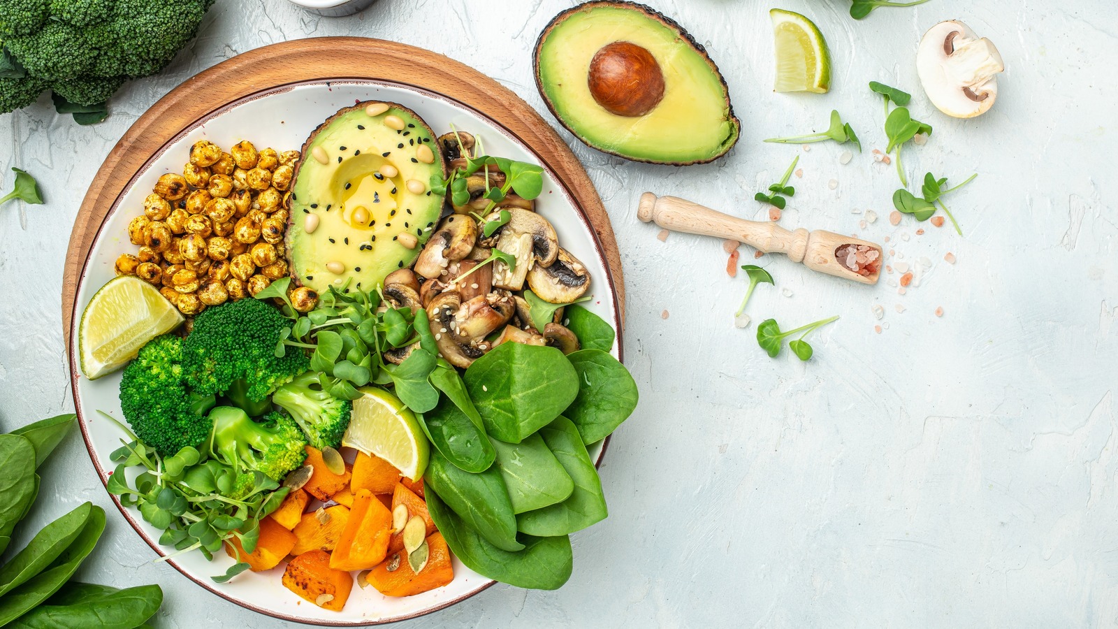 Using Different Cutting Methods For Salad Additions Makes Every Bite ...