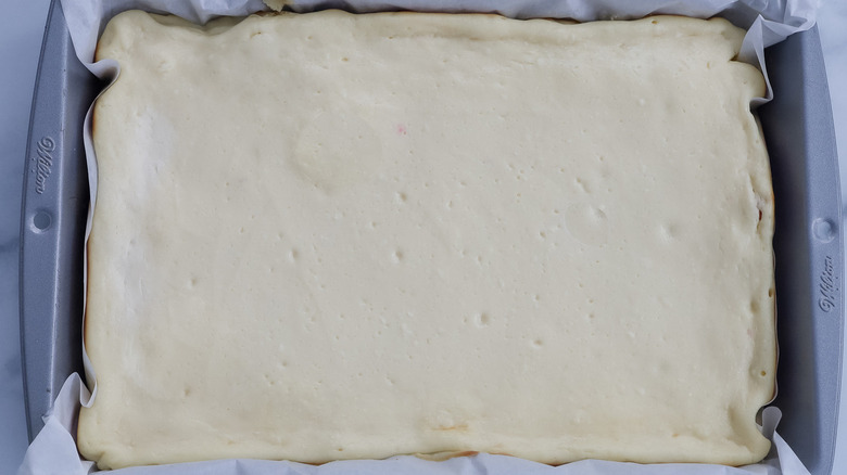 cheesecake in pan
