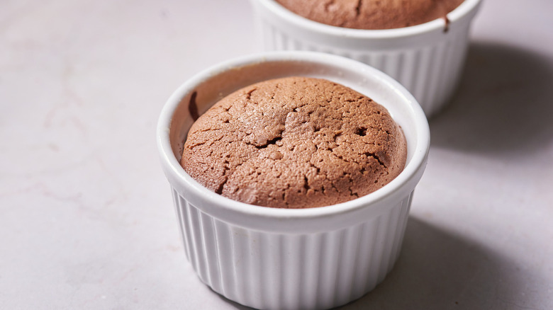 chocolate lava cake in cup 