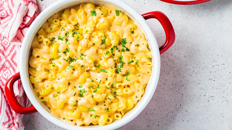 Mac and cheese in pot 