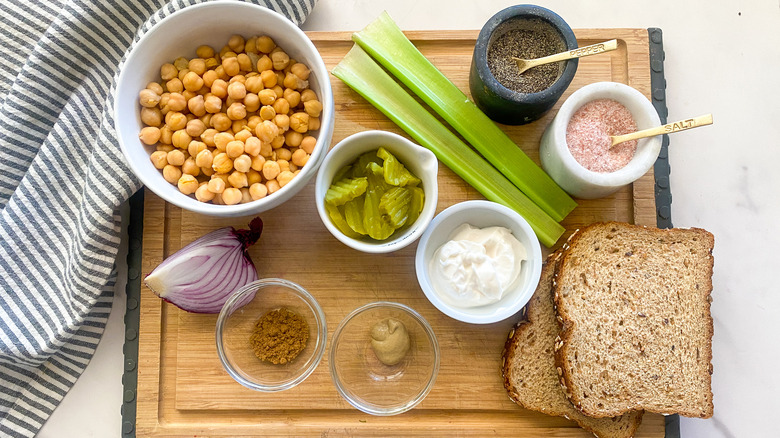 ingredients for chickpea sandwich