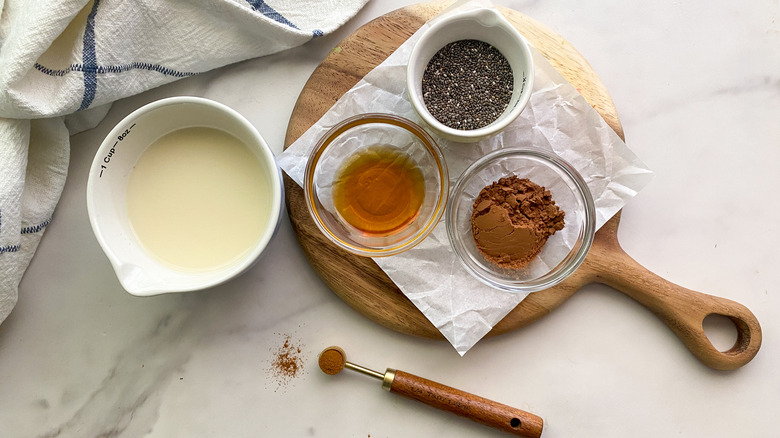 ingredients for chia seed pudding