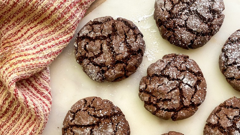 Vegan Gluten-Free Almond Crinkle Cookies Recipe