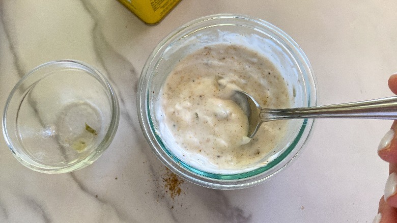 tartar sauce in glass bowl