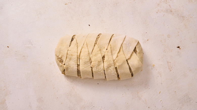 braided puff pastry on wellington