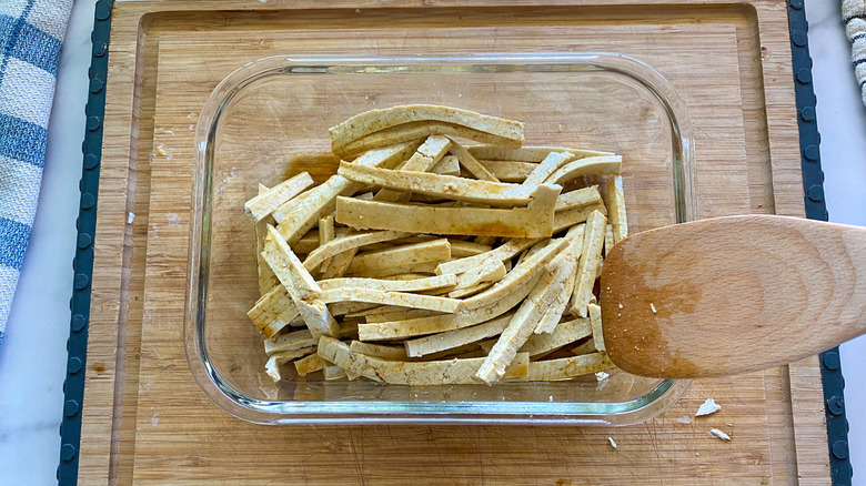 tofu marinating