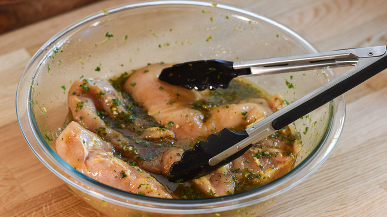 chicken breasts in marinade