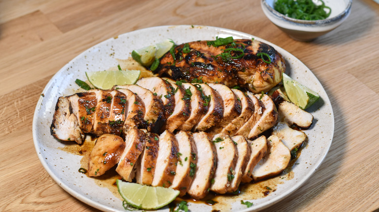 chicken breast platter with lime