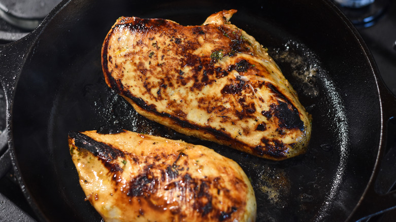 chicken breast cast iron skillet