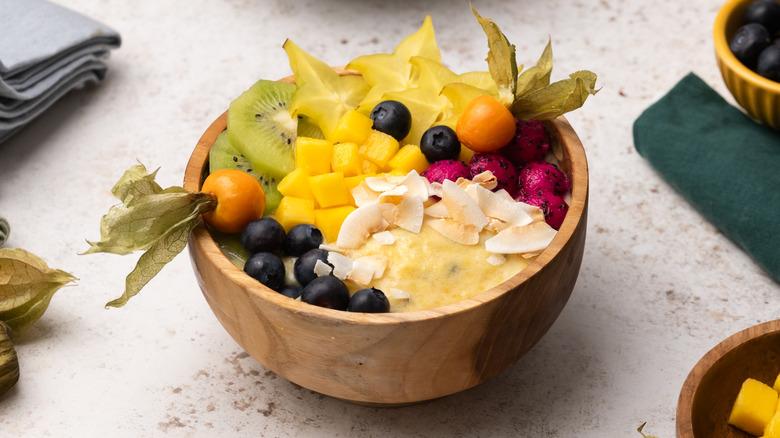 vibrant tropical smoothie bowl