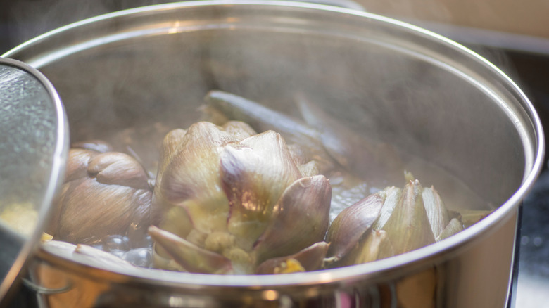 preparing artichoke