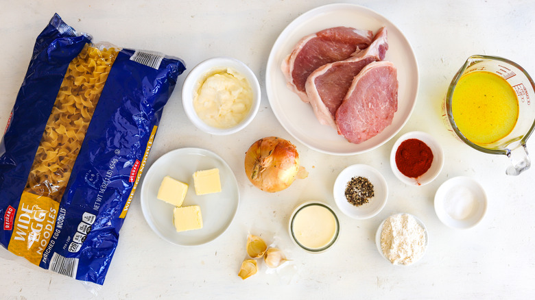 ingredients for pork paprikash