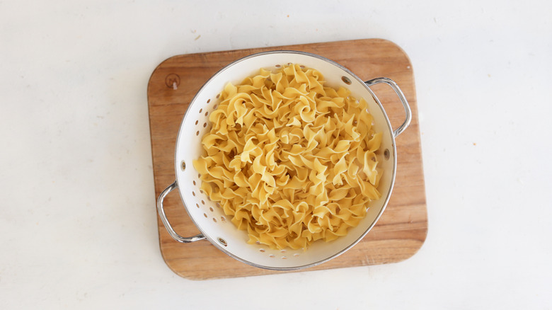 cooked egg noodles